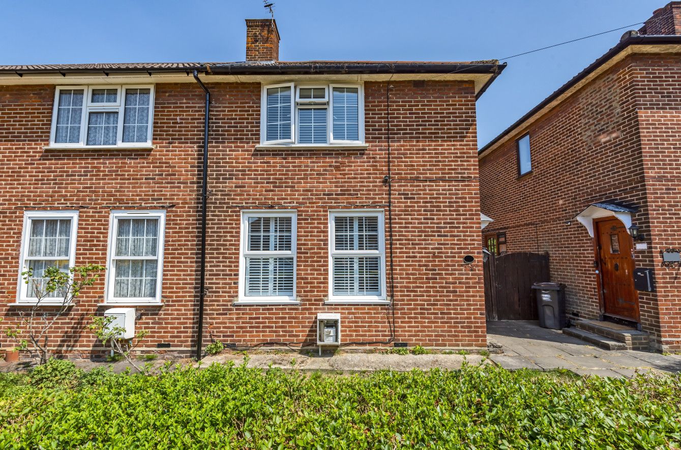 2 bed end terrace house for sale in Beaconsfield Road, London SE9 Zoopla