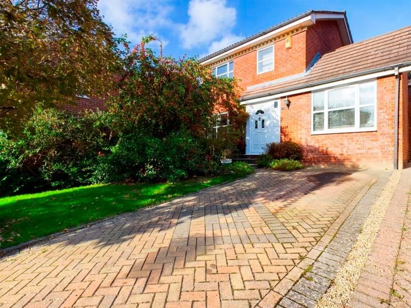 4 bed linkdetached house for sale in West Rise, Tonbridge TN9 Zoopla