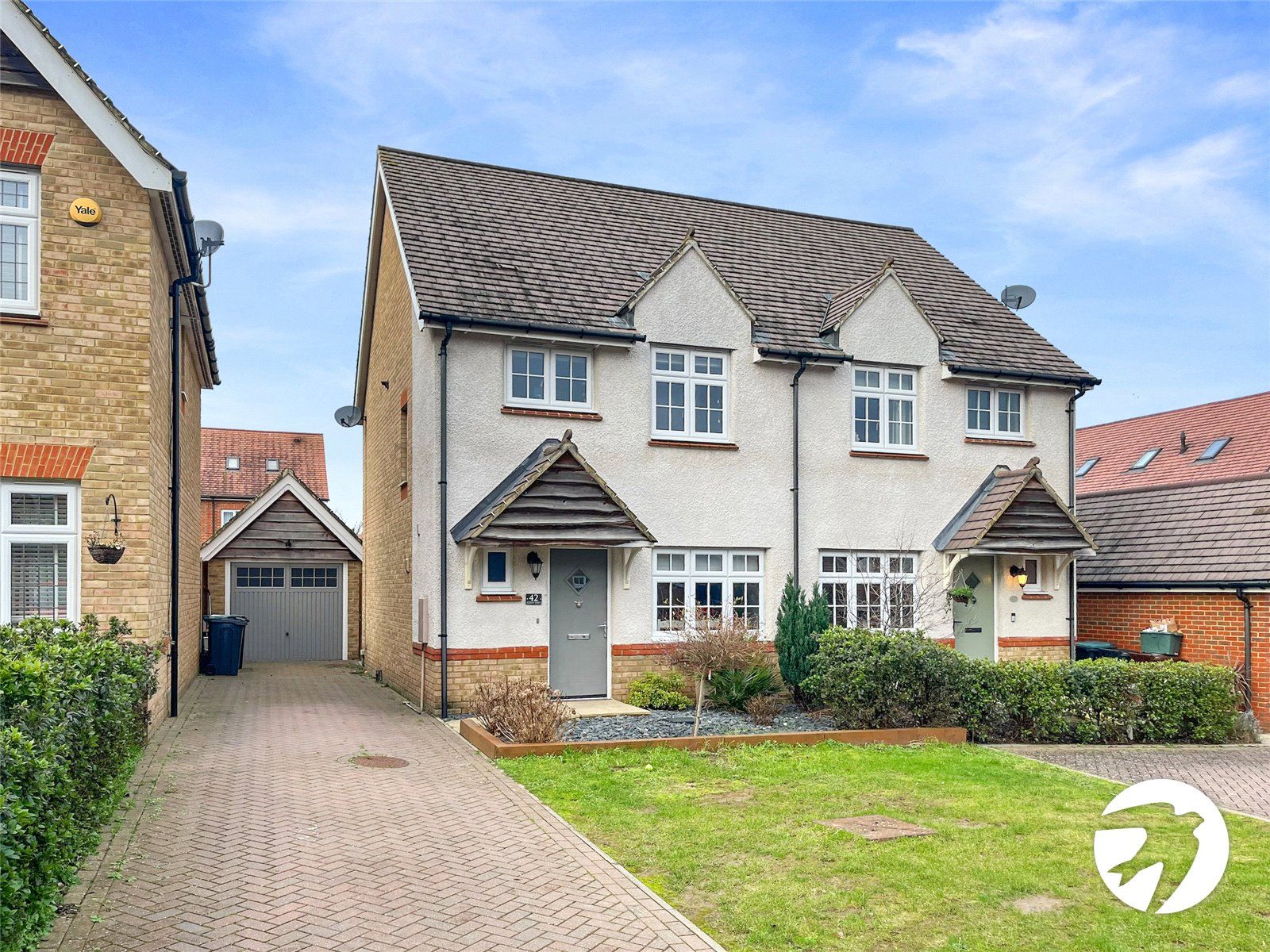 3 bed semidetached house for sale in Albion Drive, Larkfield