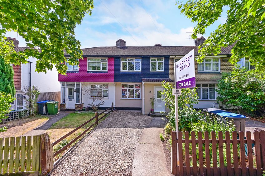 3 bed terraced house for sale in Elmdene, Tolworth, Surbiton KT5 Zoopla