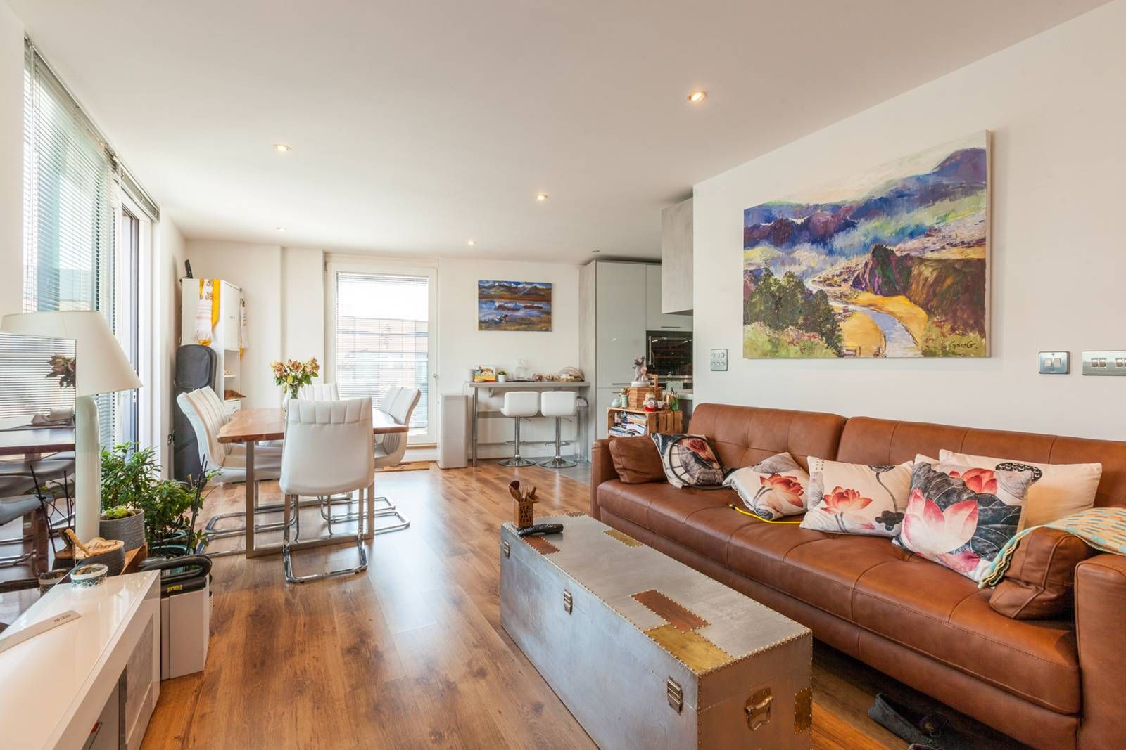 Cannon Court, Clerkenwell, London EC1V  