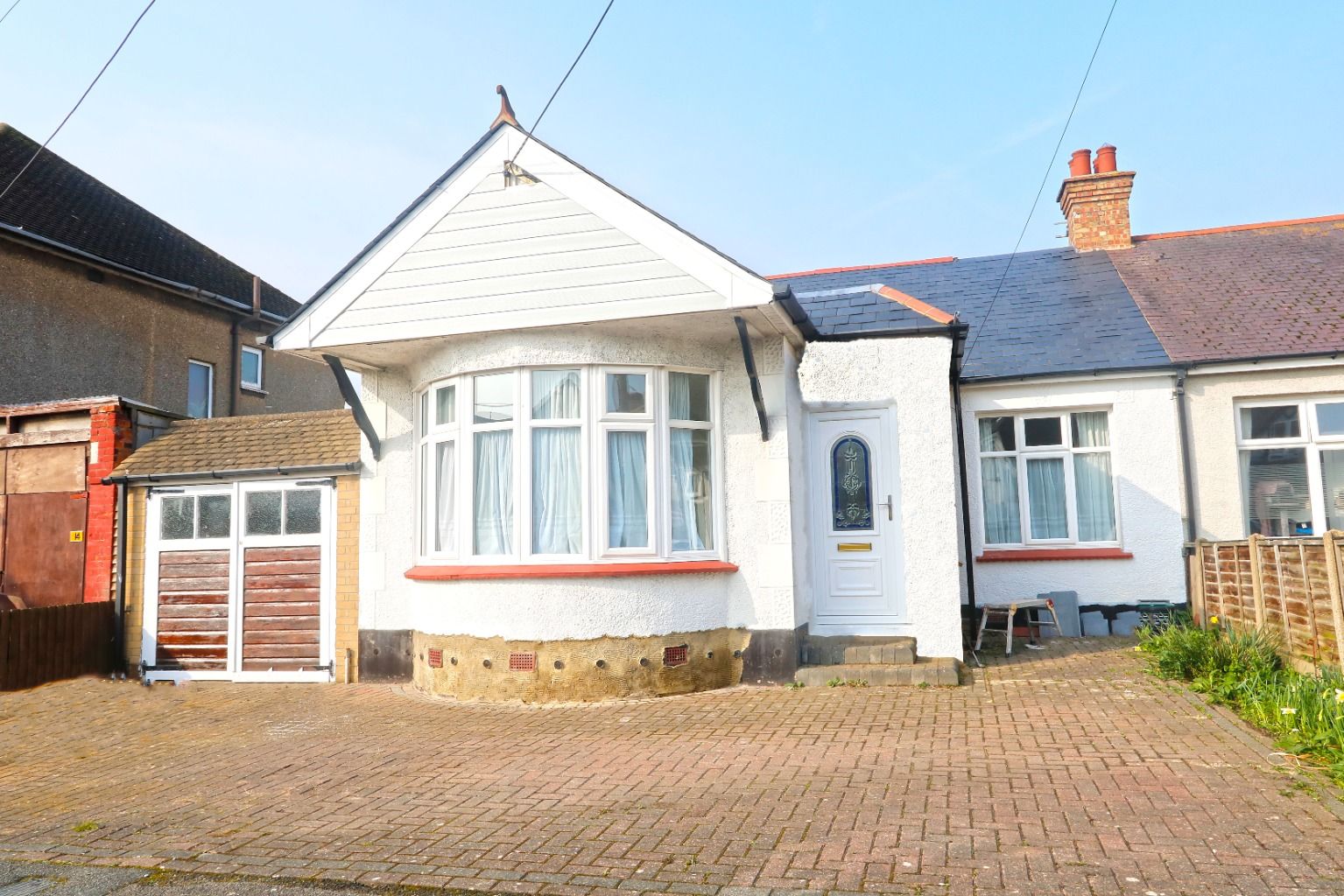 3 bed semidetached bungalow for sale in Homestead Way, Hadleigh SS7