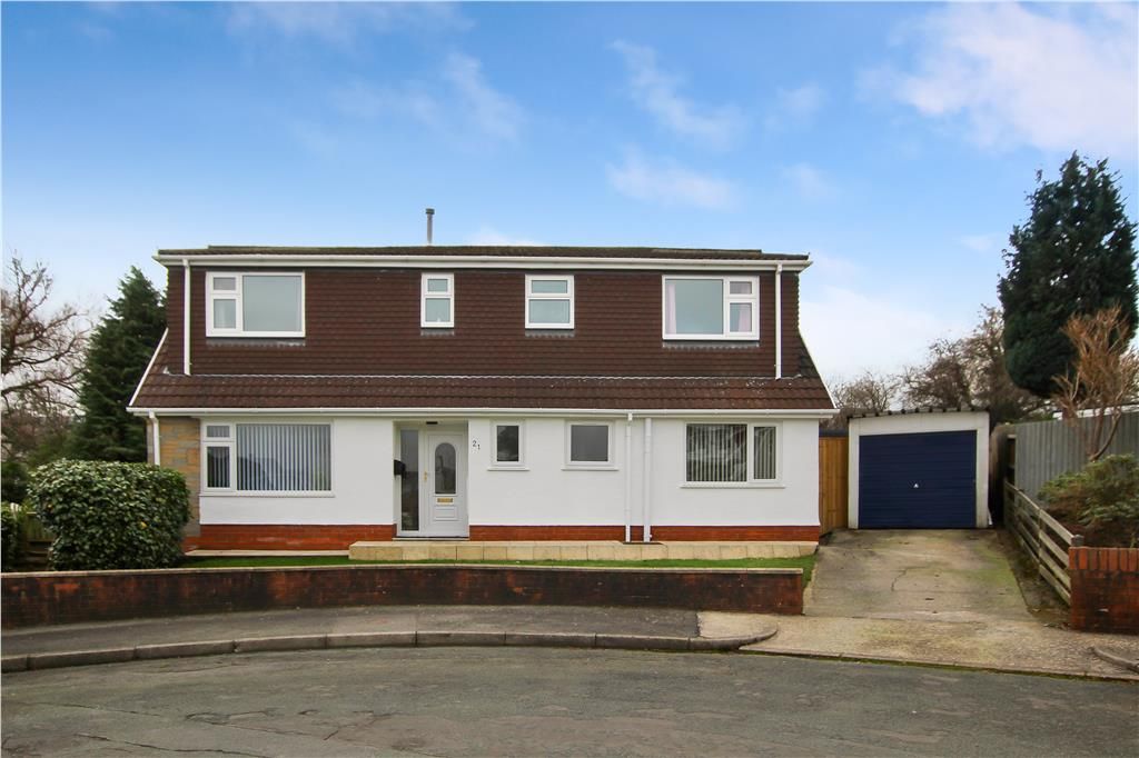4 bed detached house for sale in Devonshire Drive, Hirwaun, Aberdare