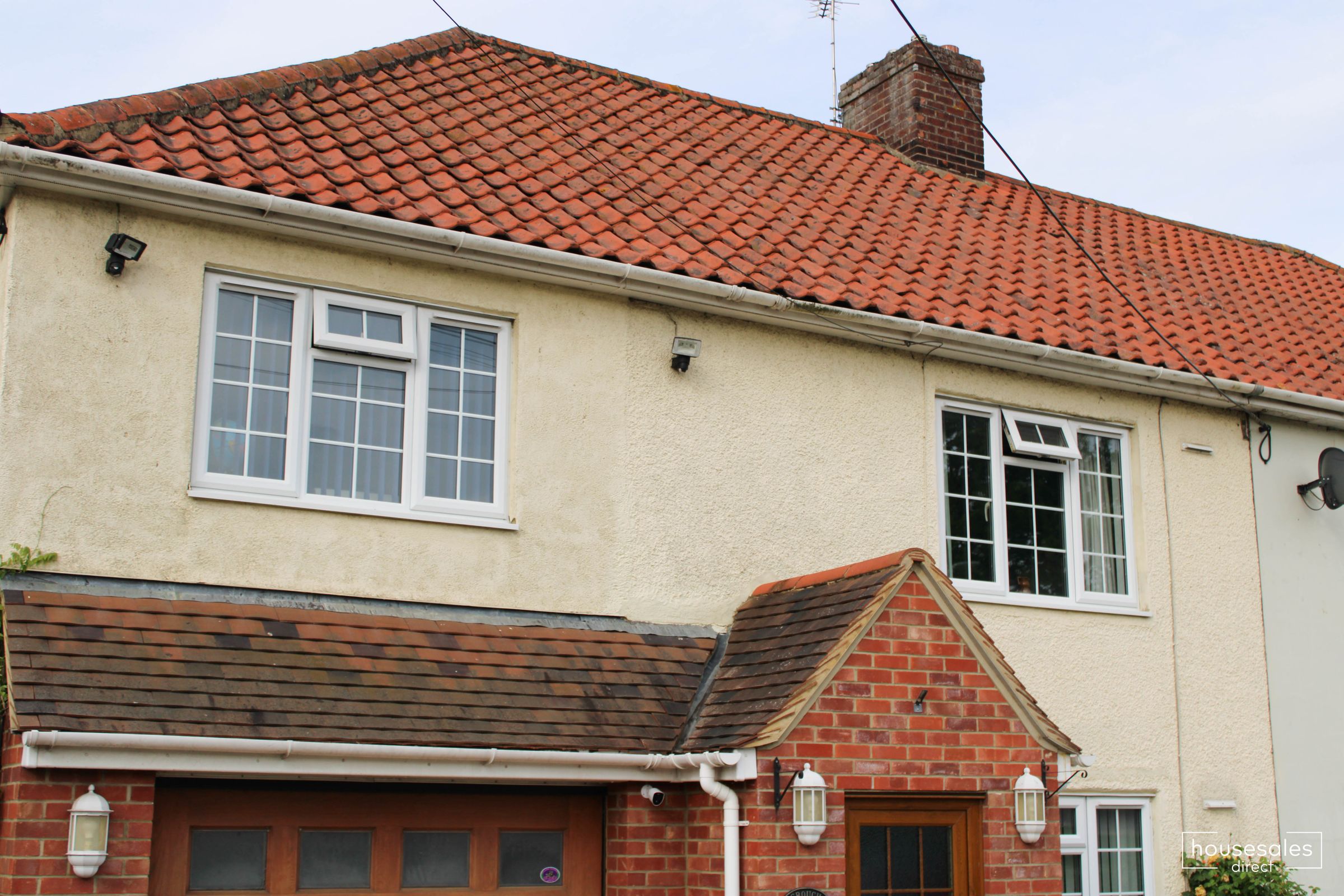 4 bed semidetached house for sale in Crouch Green Castle Hedingham