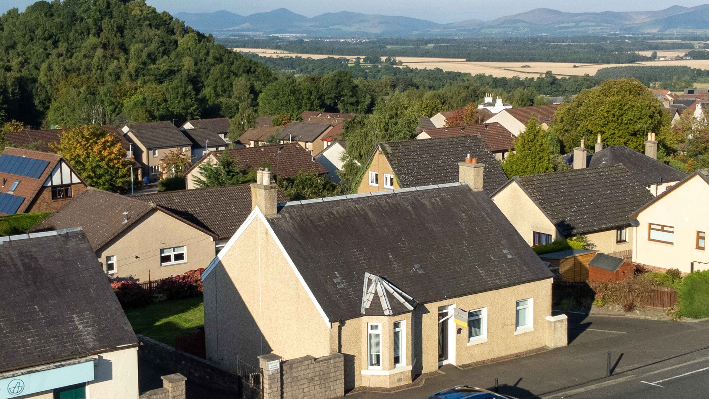 4 bed property for sale in 113 Hunterfield Road, Gorebridge EH23 Zoopla