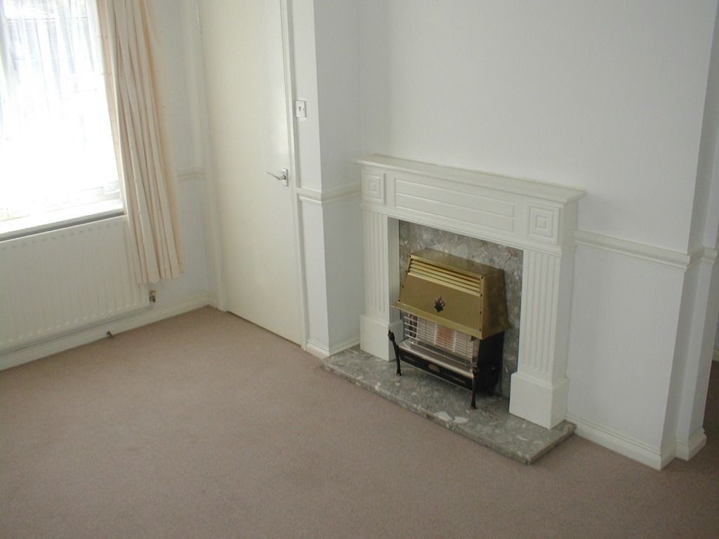 2 bed semidetached house to rent in Marleigh Road, BidfordOnAvon B50