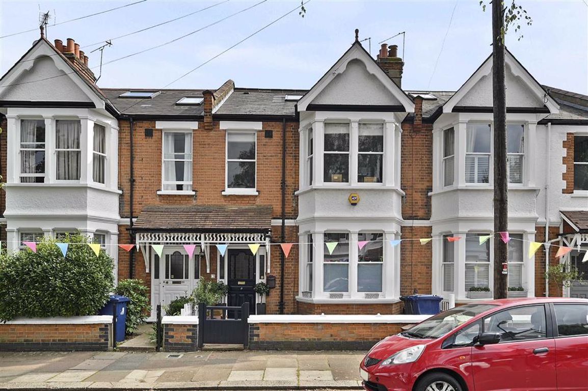 Grasmere Avenue, London W3  