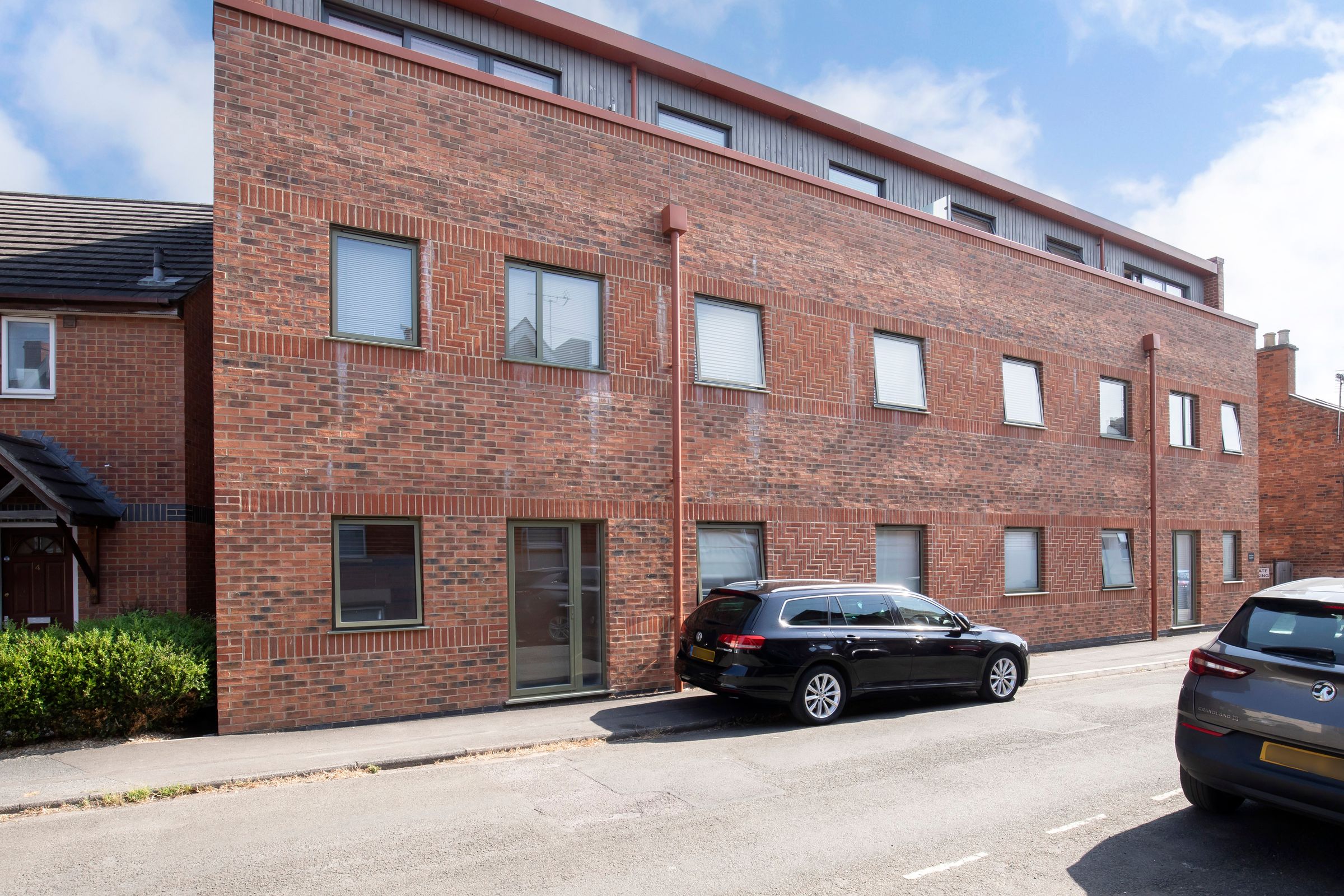 2 bed flat for sale in River Court, Millbrook Street, Cheltenham GL50