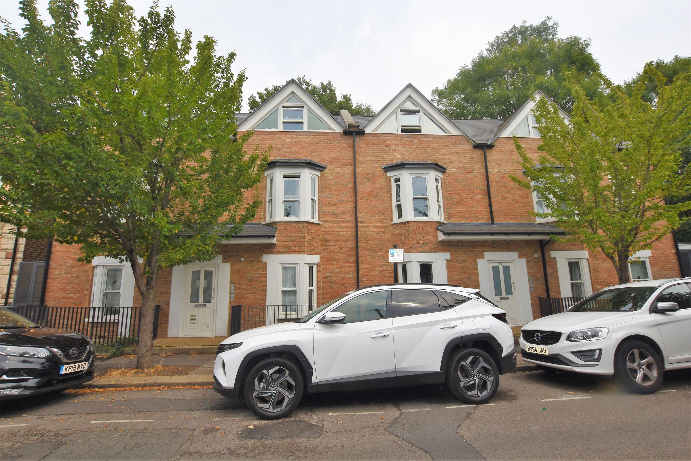 2 bed flat to rent in Birstall Road, London N15 Zoopla