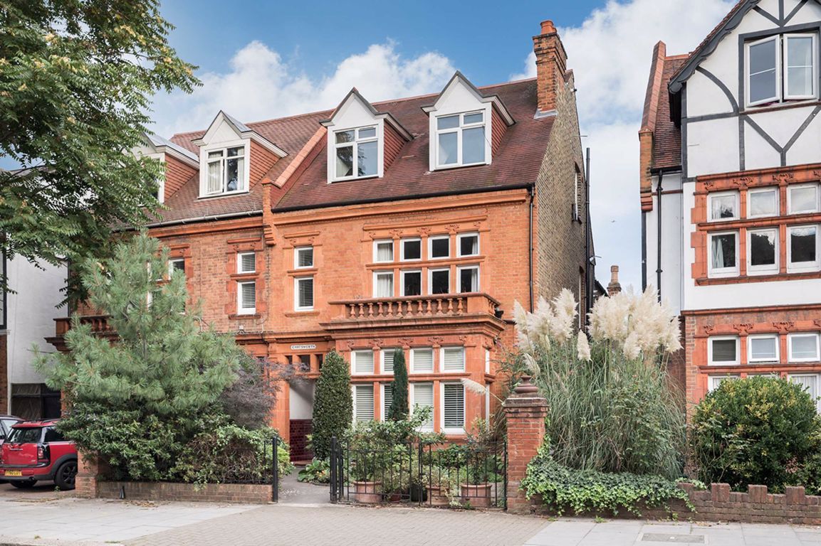 2 bed flat to rent in Sutton Court Road, London W4 Zoopla