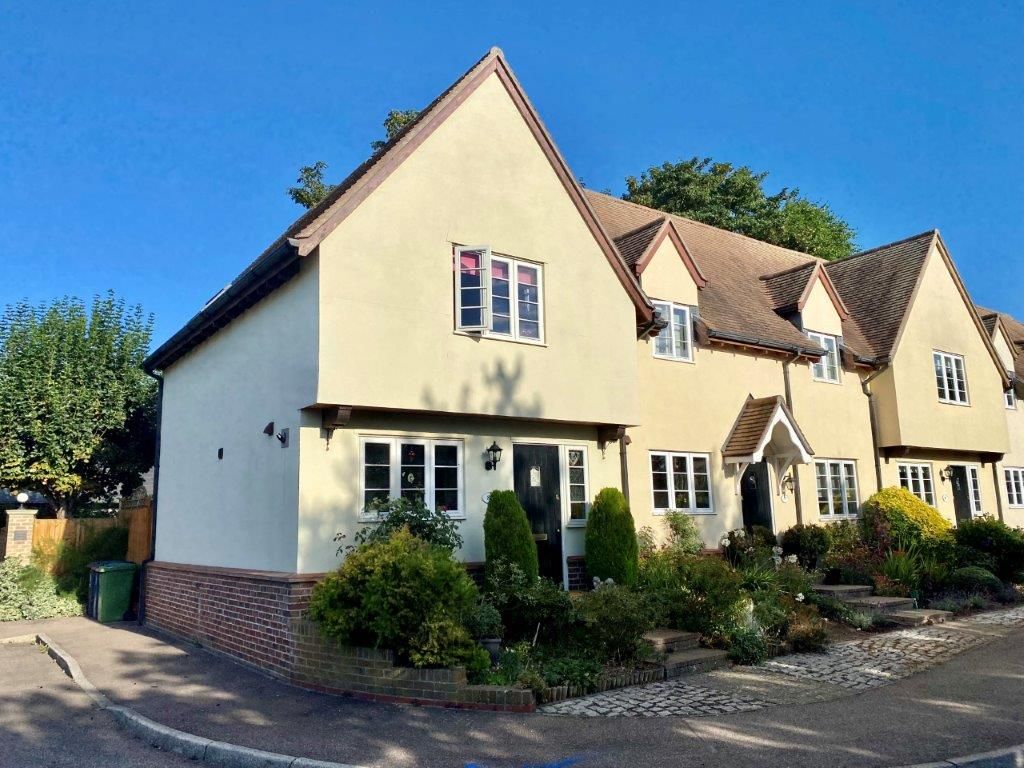 2 bed end terrace house for sale in The Maltings, Gamlingay, Sandy SG19