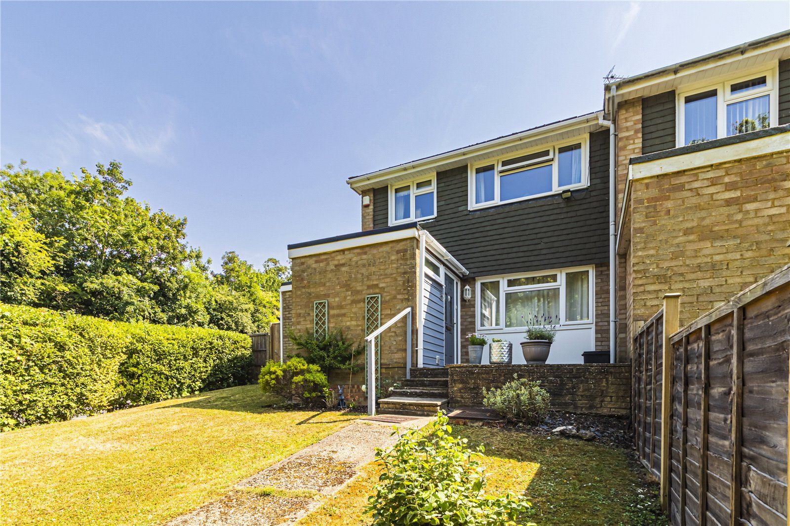 3 bed semidetached house for sale in Sunnyhill Road, Hemel Hempstead