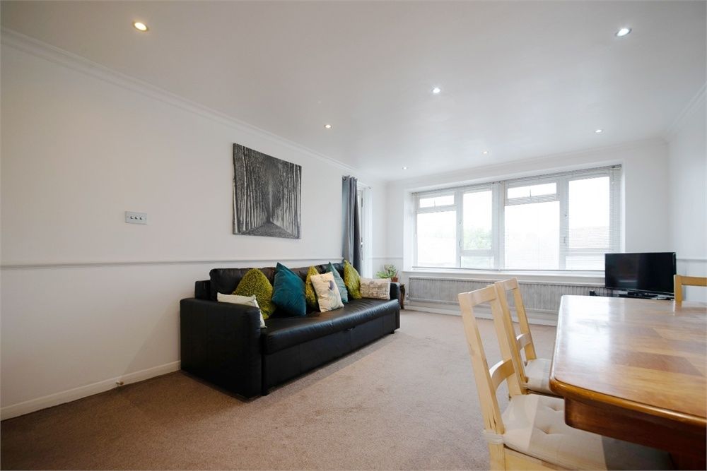 Spencer Road, Mitcham, Surrey CR4  