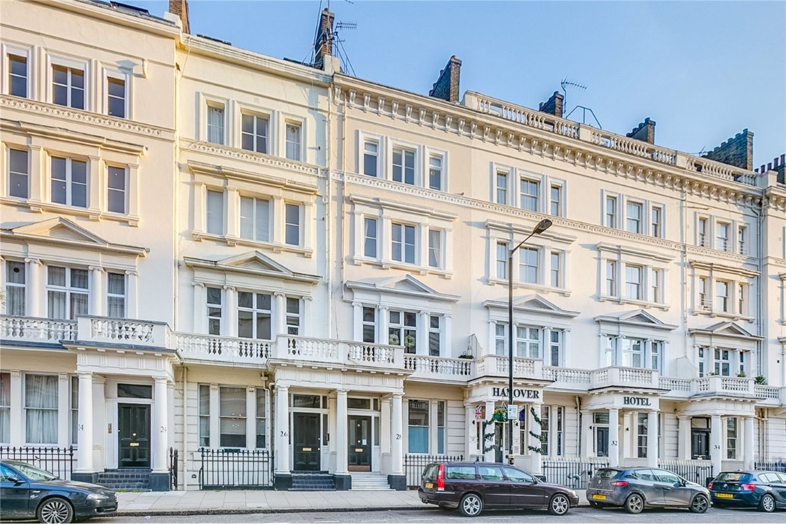 St Georges Dr Pimlico SW1V