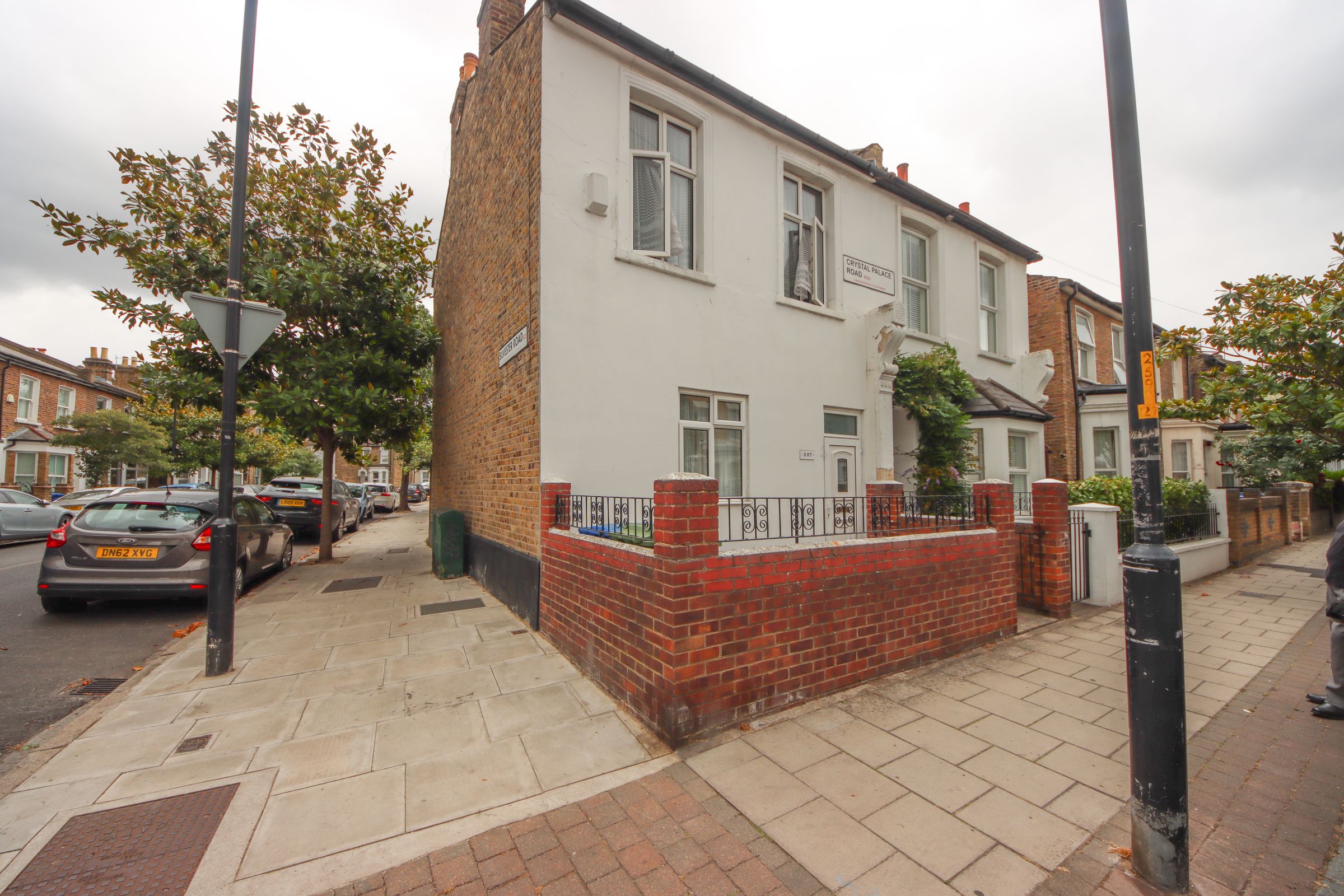 3 bed semidetached house for sale in Crystal Palace Road, East Dulwich