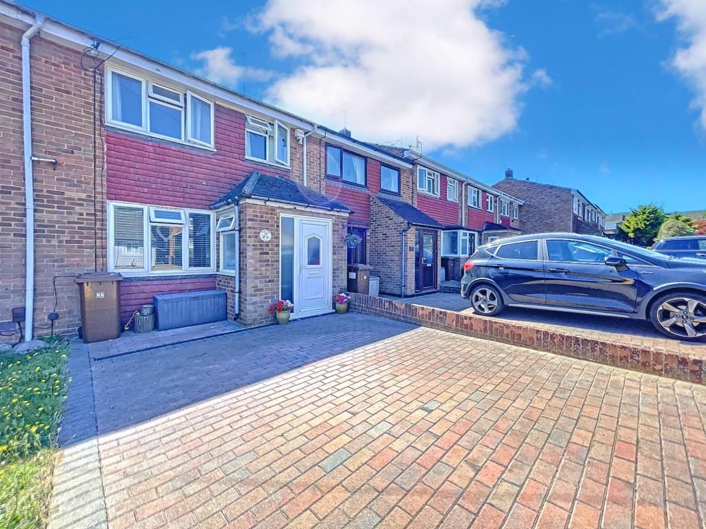 3 bed terraced house for sale in Winston Road, Strood, Rochester, Kent