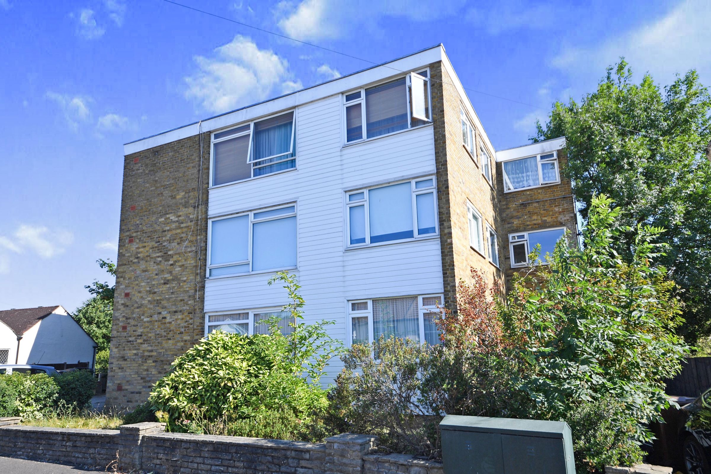 2 bed flat for sale in Mistral Court, Chingford Avenue E4 Zoopla