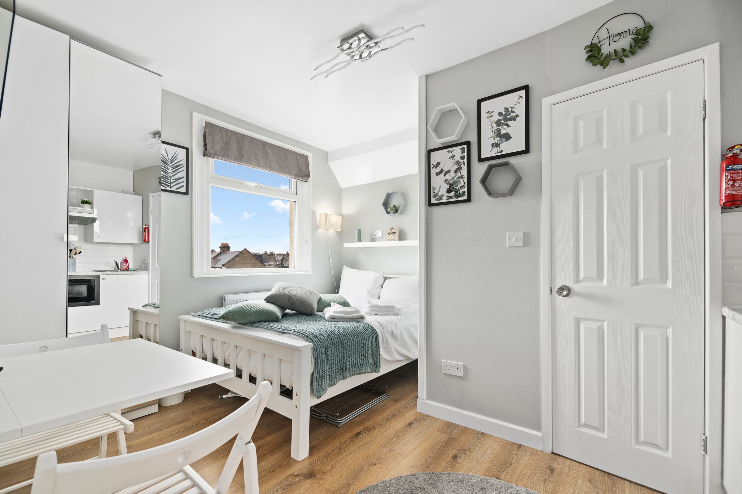 Studio to rent in Kilburn Lane, Kensal Green, London W10 Zoopla