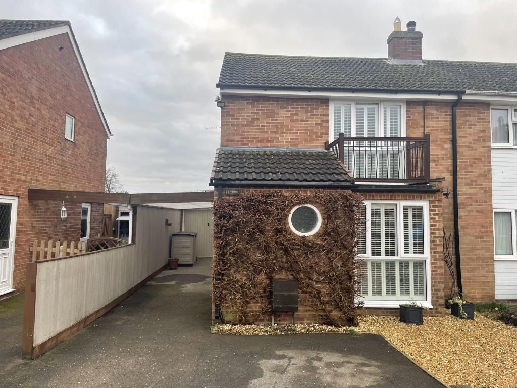 3 bed semidetached house for sale in Wenrisc Drive, Minster Lovell