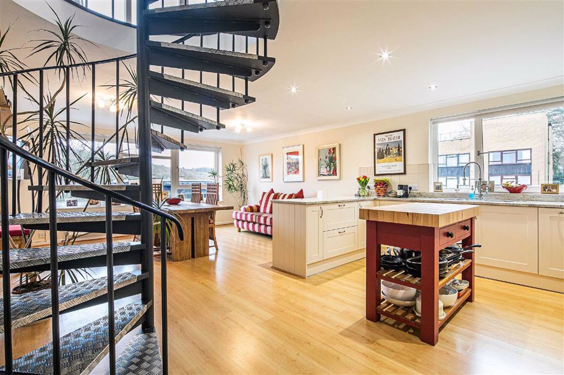 11, Trippet Court, Ranmoor S10