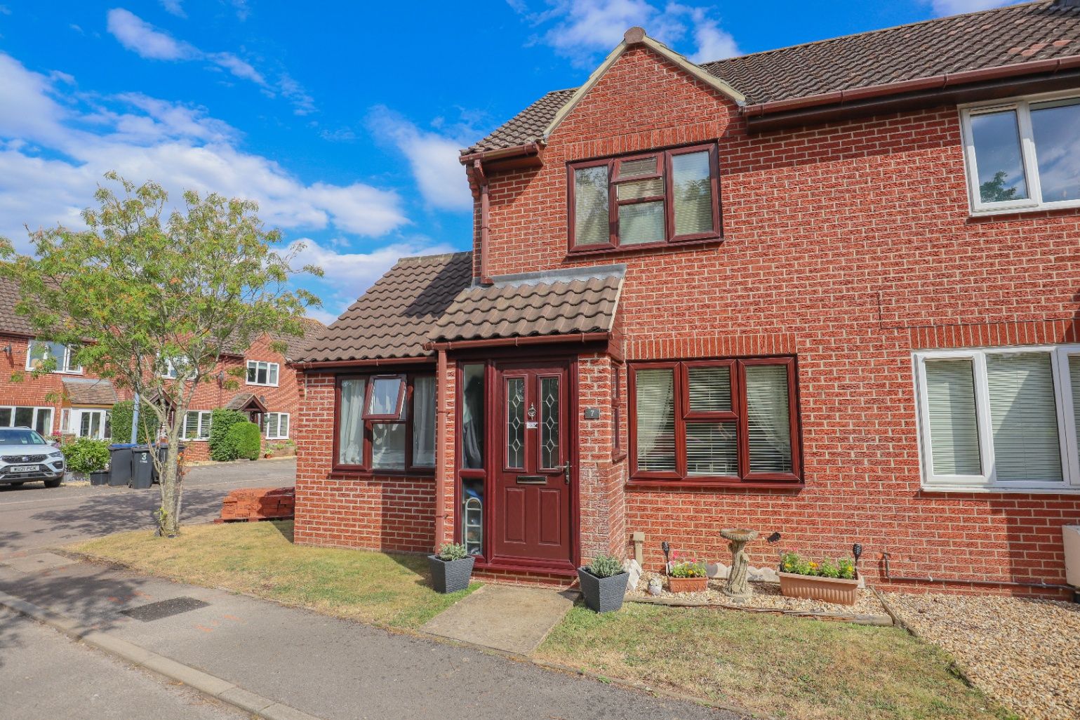 2 bed end terrace house for sale in Old School Close, Bromham