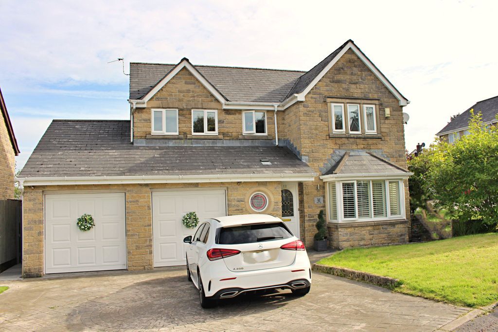 4 bed detached house for sale in Alden Close, Helmshore, Rossendale BB4