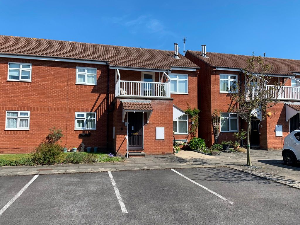 2 bed property for sale in Manchester Road, Southport PR9 Zoopla