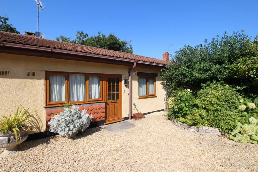 1 bed barn conversion to rent in Vicarage Lane, Olveston, Bristol BS35