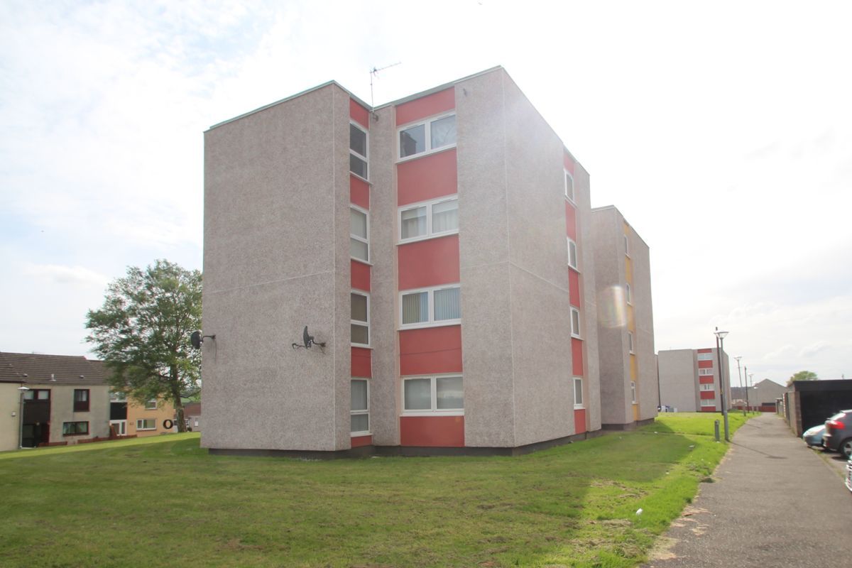 2 bed flat for sale in 2, Walker Court, Cumnock KA181Tf KA18 Zoopla