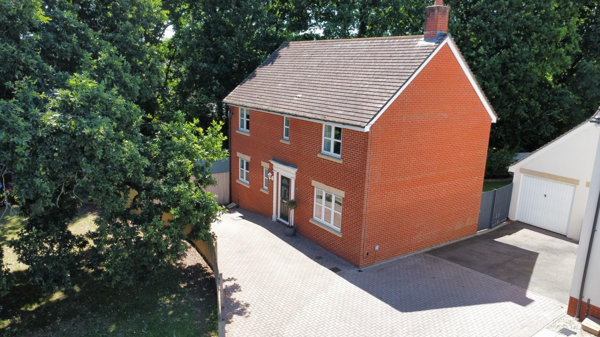 4 bed detached house for sale in Fairby Close, Tiverton EX16 Zoopla