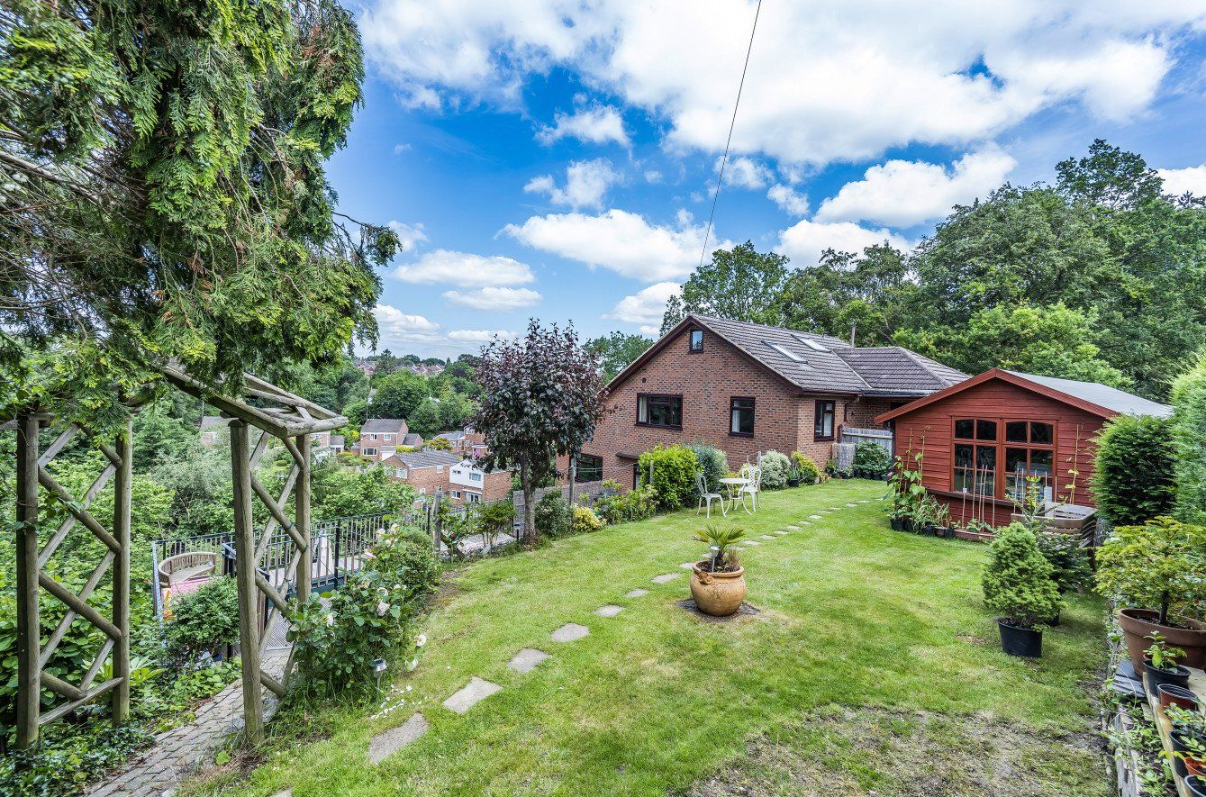 6 bed detached house for sale in Impala Gardens, Tunbridge Wells TN4