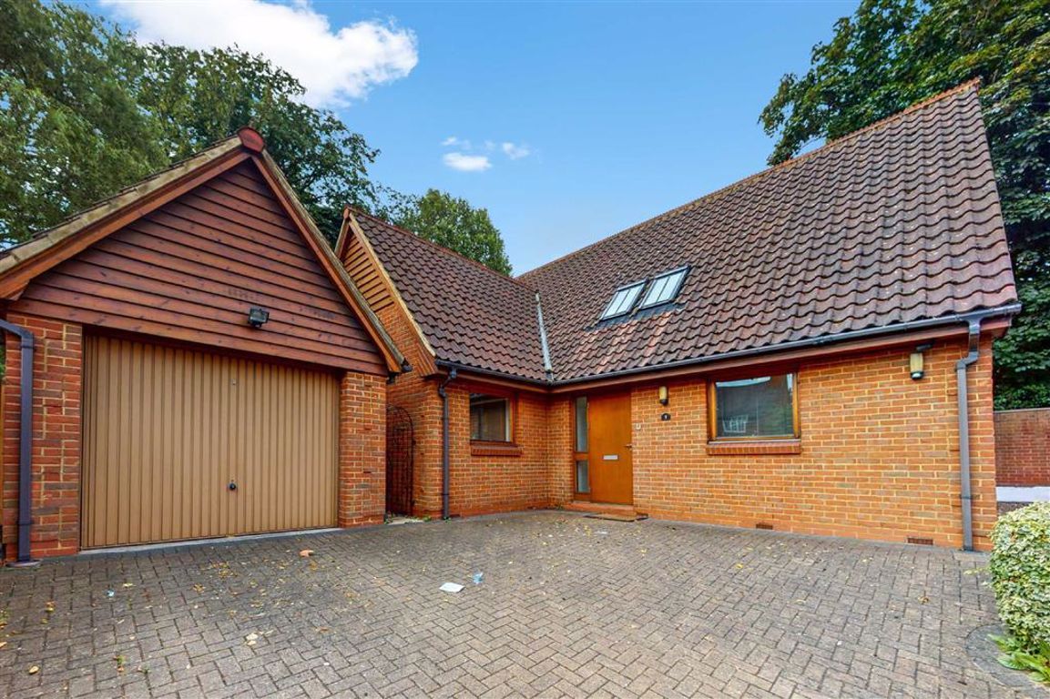 Tyburn Lane, Harrow-On-The-Hill, Harrow HA1  