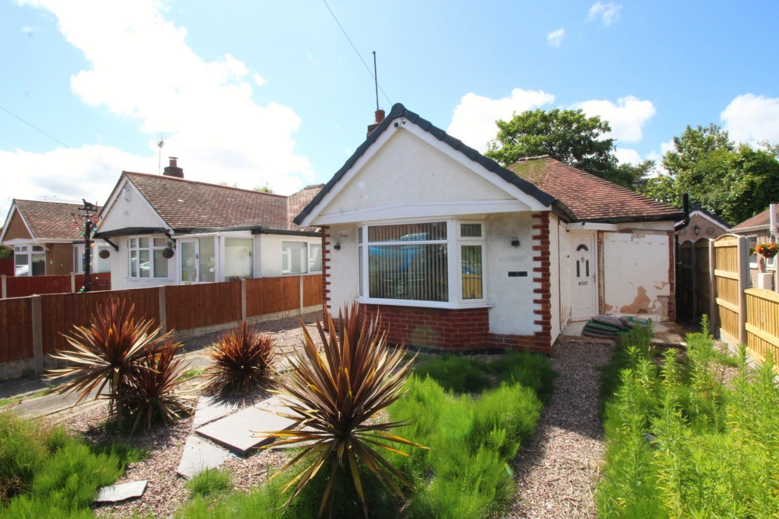 2 bed bungalow for sale in Tudor Avenue, Rhyl, Denbighshire LL18 Zoopla