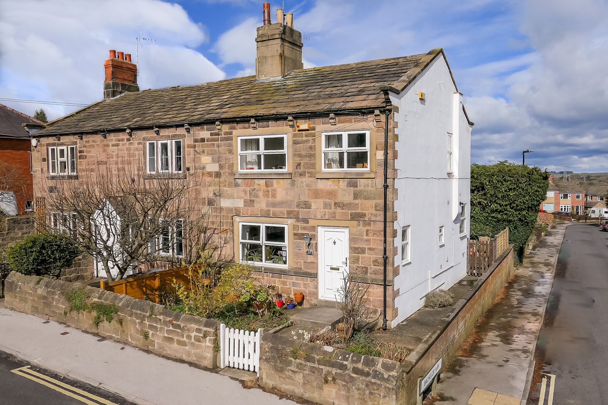 3 bed end terrace house for sale in Bachelor Gardens, Harrogate HG1