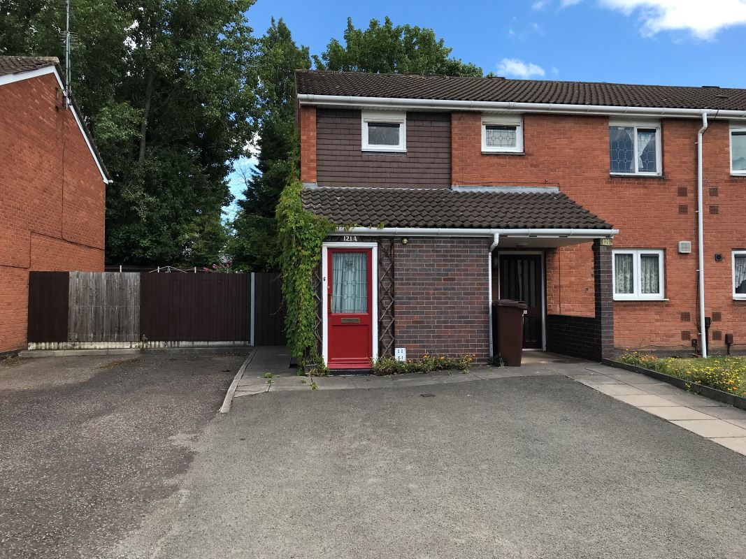 3 bed flat for sale in 121A Green Lanes, Bilston WV14 Zoopla