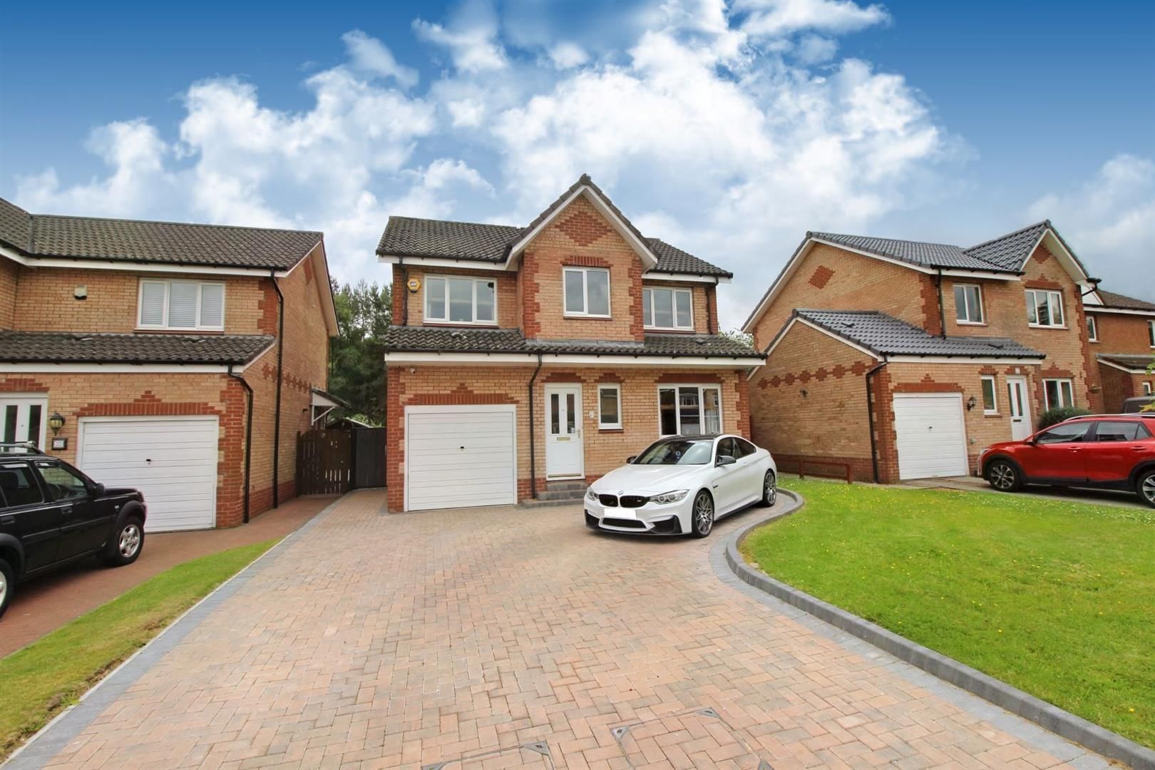 4 bed detached house for sale in Bankton Brae, Murieston, Livingston