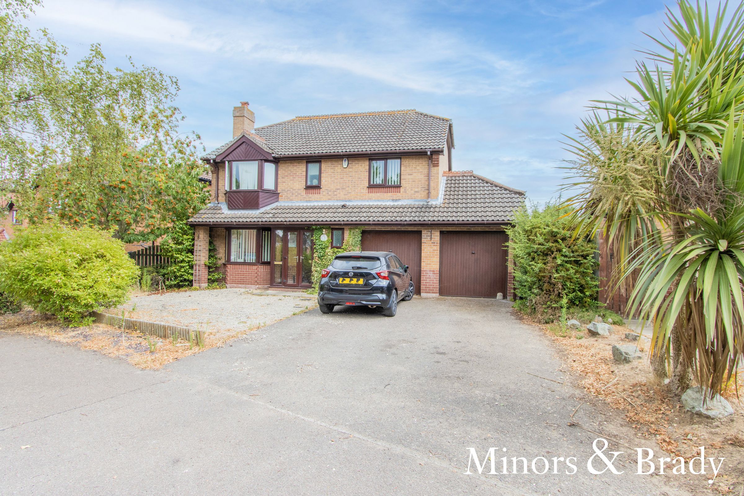 4 bed detached house for sale in Felsham Way, Taverham, Norwich NR8