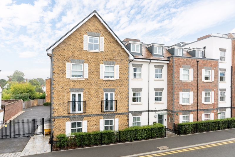 1 bed flat for sale in Bridge Street, WaltonOnThames KT12 Zoopla