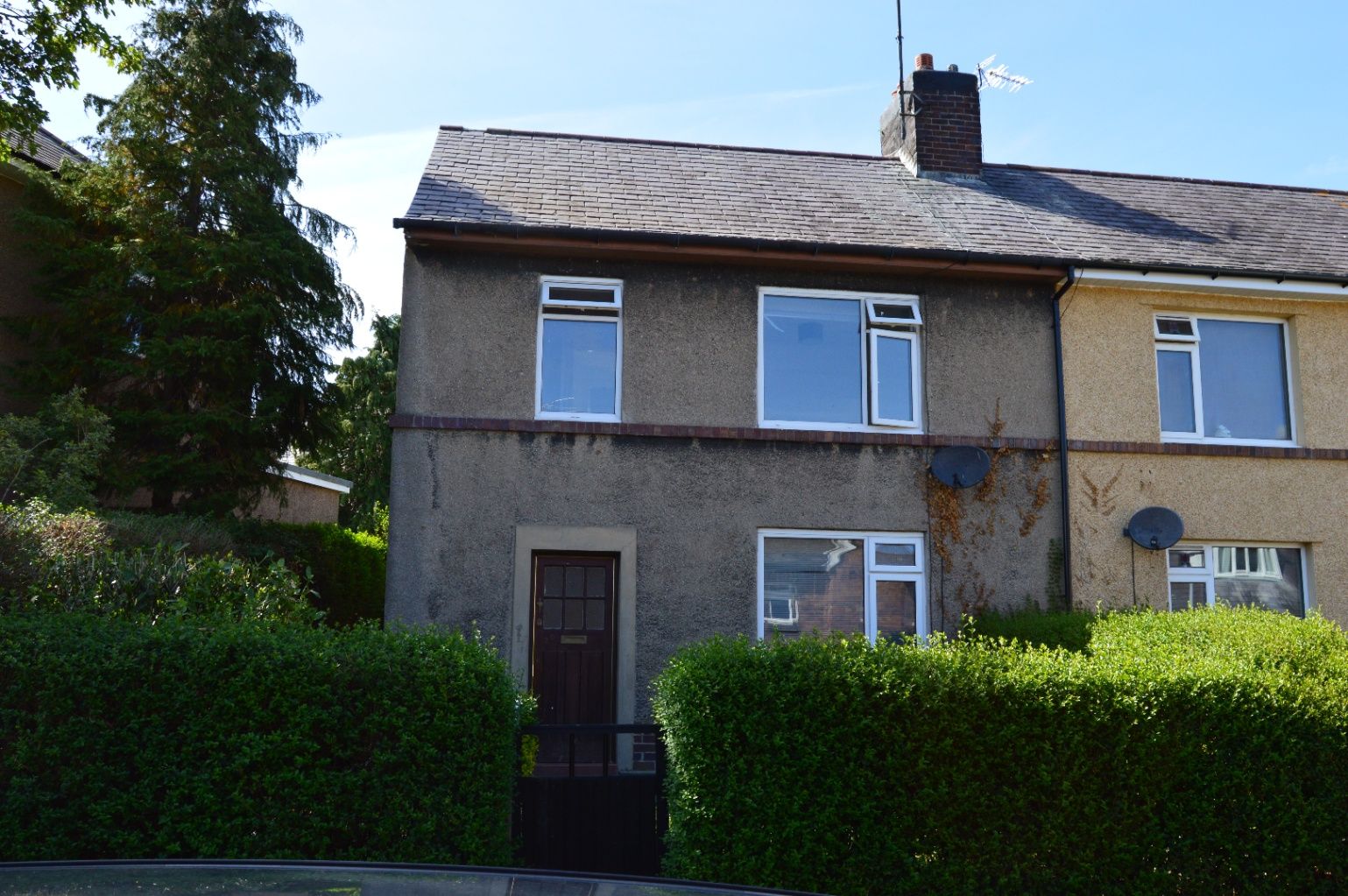 3 bed semidetached house for sale in Greenwood Avenue, Bangor LL57