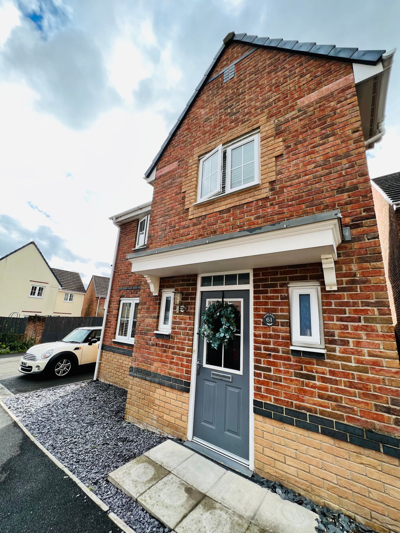 4 bed detached house for sale in Bryn Uchaf, Bryn SA14 Zoopla