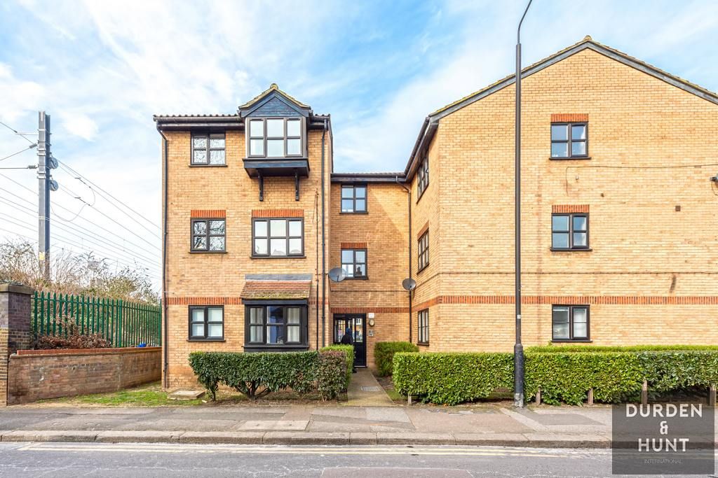 Read Court, Walthamstow E17  