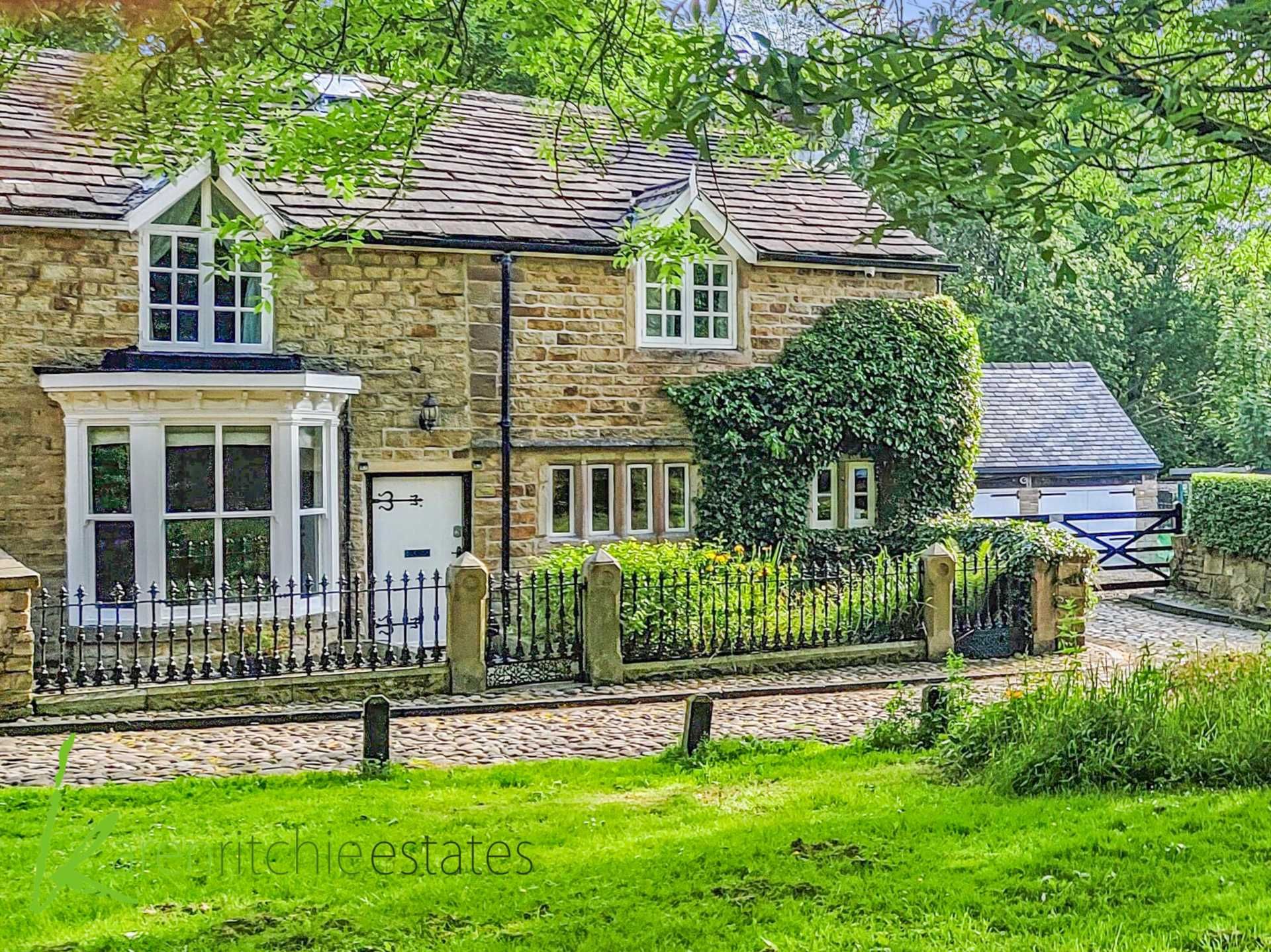 3 bed cottage for sale in Firwood Fold, Bolton BL2 Zoopla