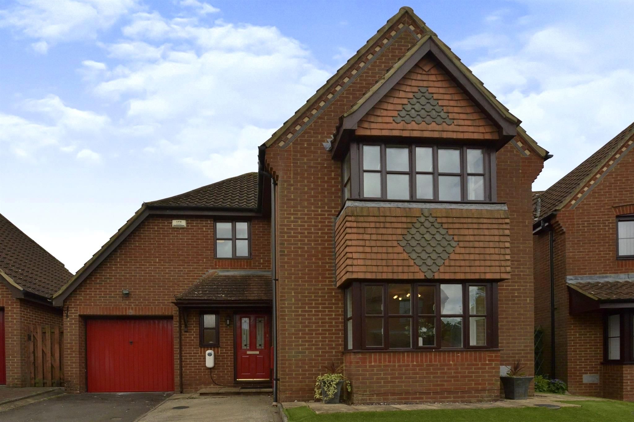 4 bed detached house for sale in Nuneham Grove, Westcroft, Milton