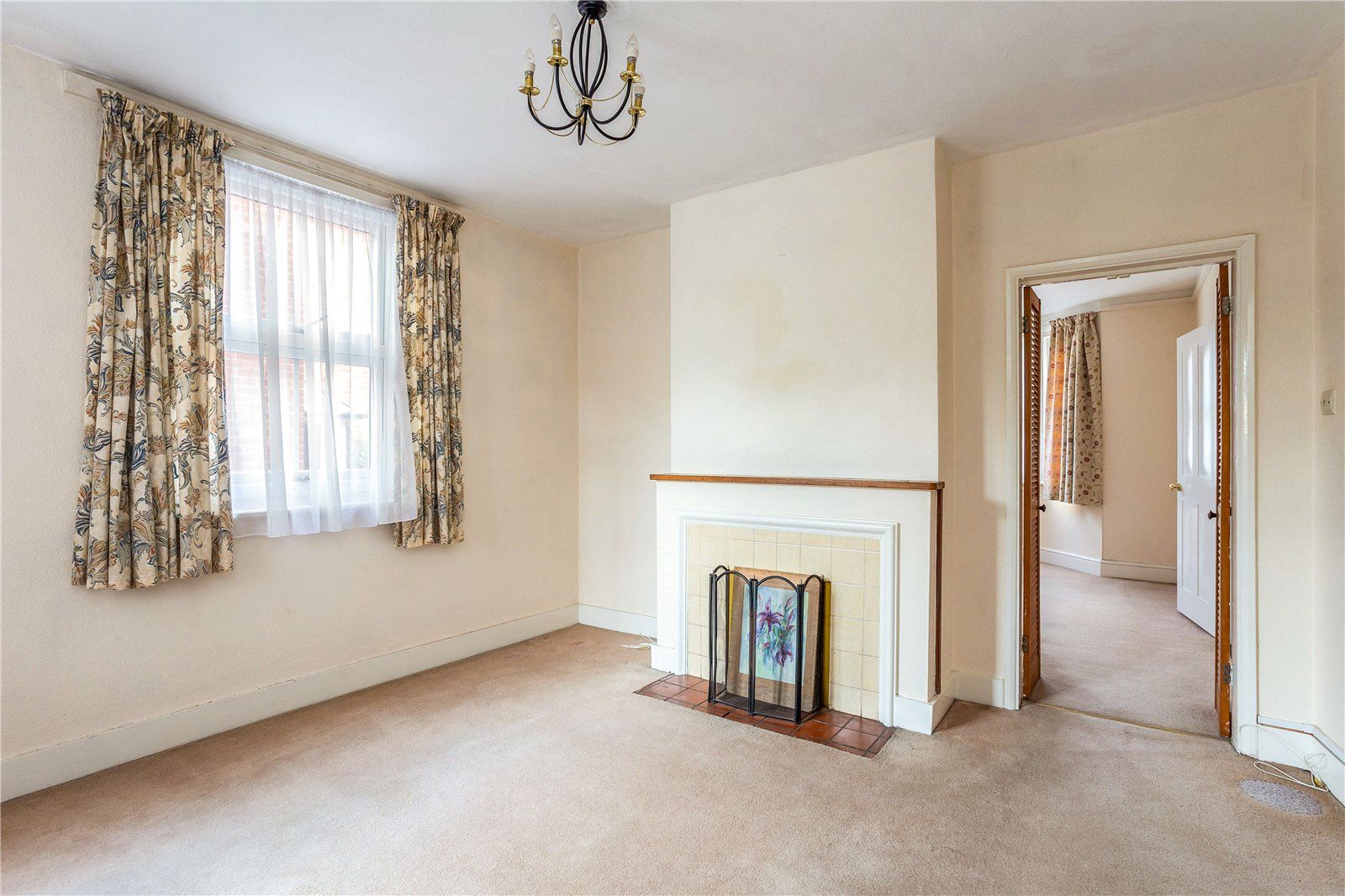 3 bed semidetached house for sale in Queens Road, Sunninghill, Ascot