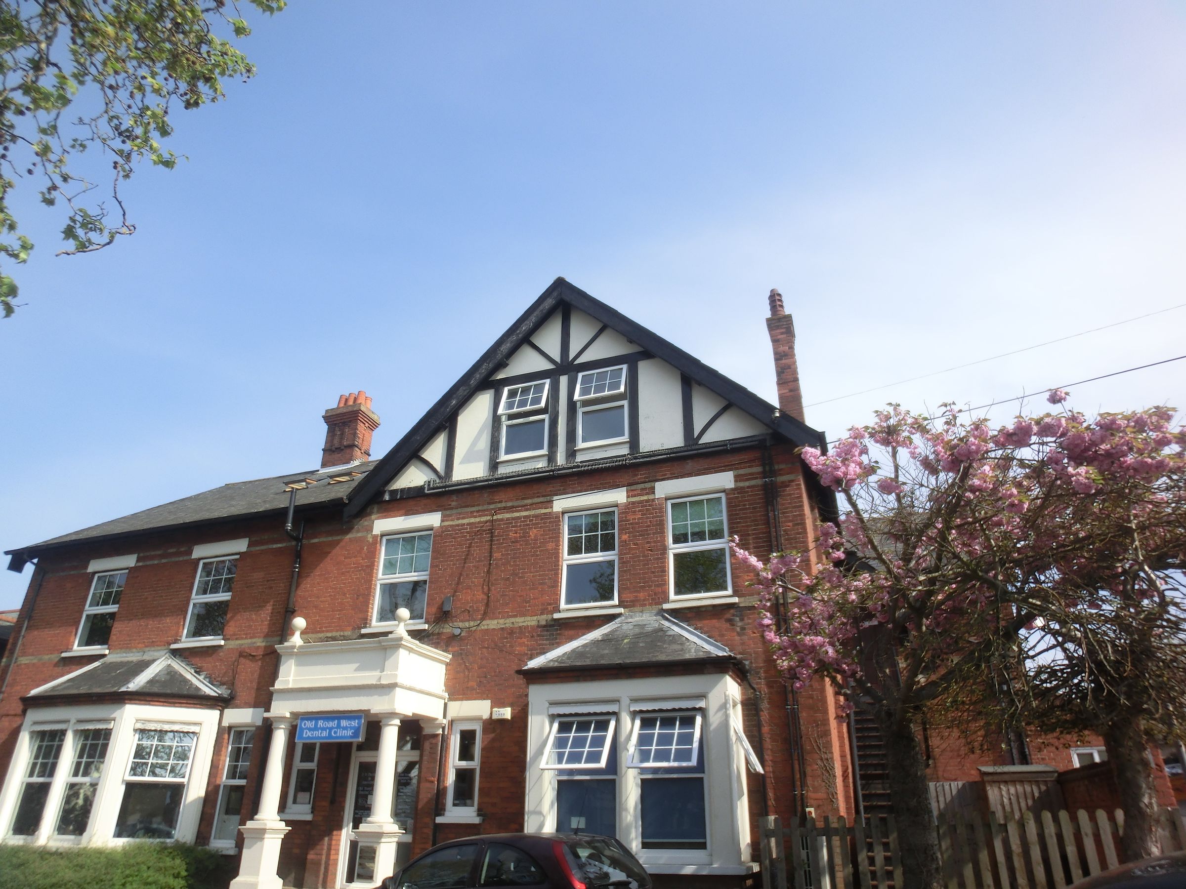 2 bed flat to rent in Old Road West, Gravesend DA11 Zoopla