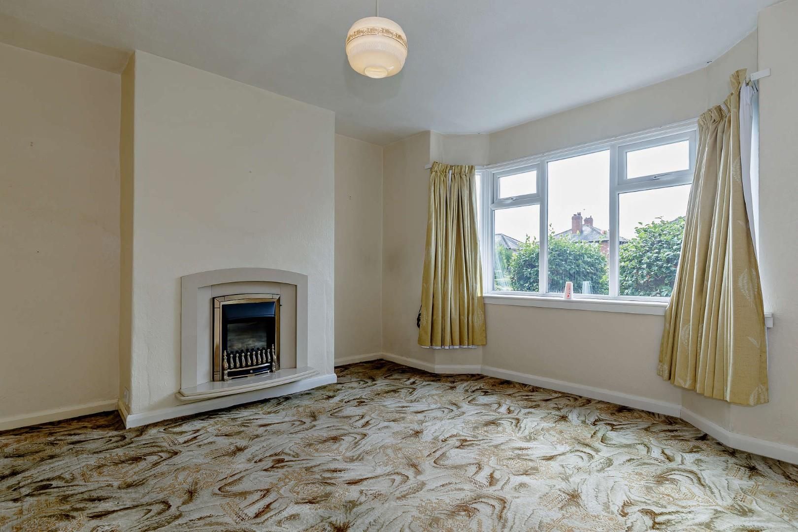 2 bed semidetached house for sale in Greenfields Avenue, Harrogate HG2