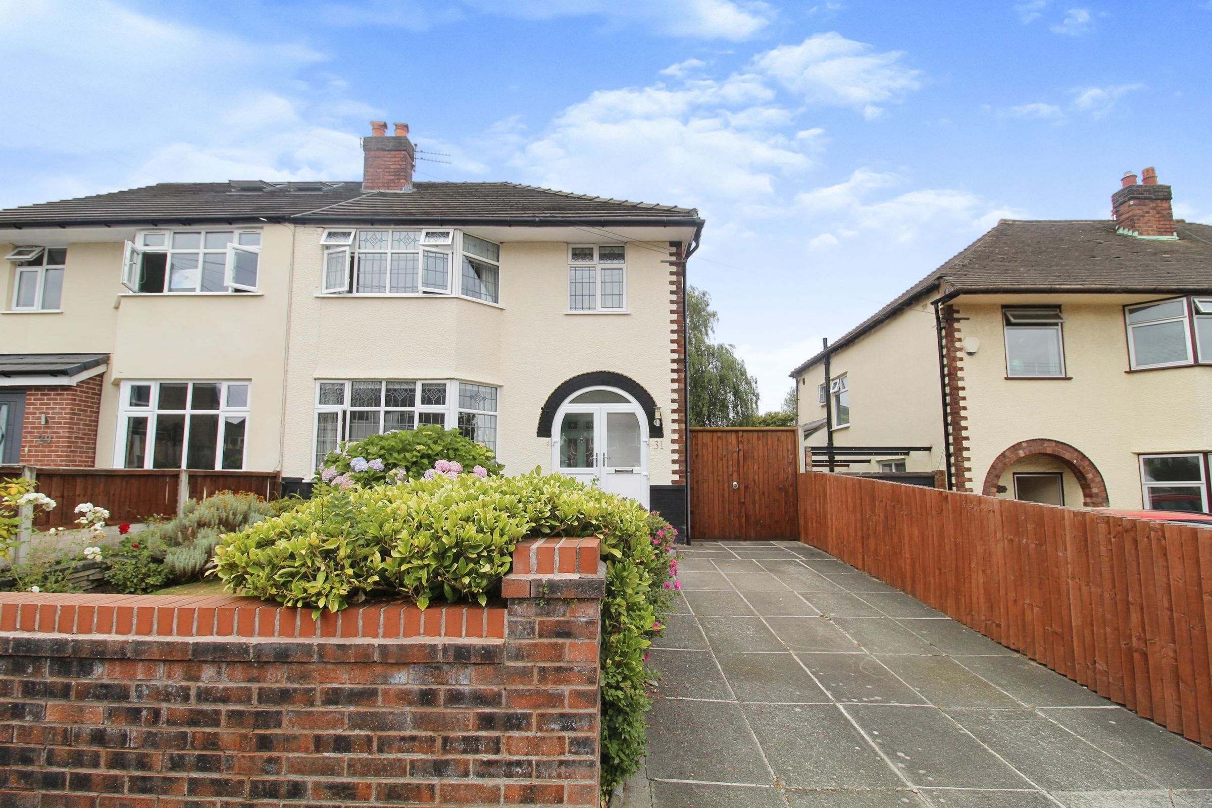 3 bed semidetached house for sale in Hollytree Road, Liverpool L25