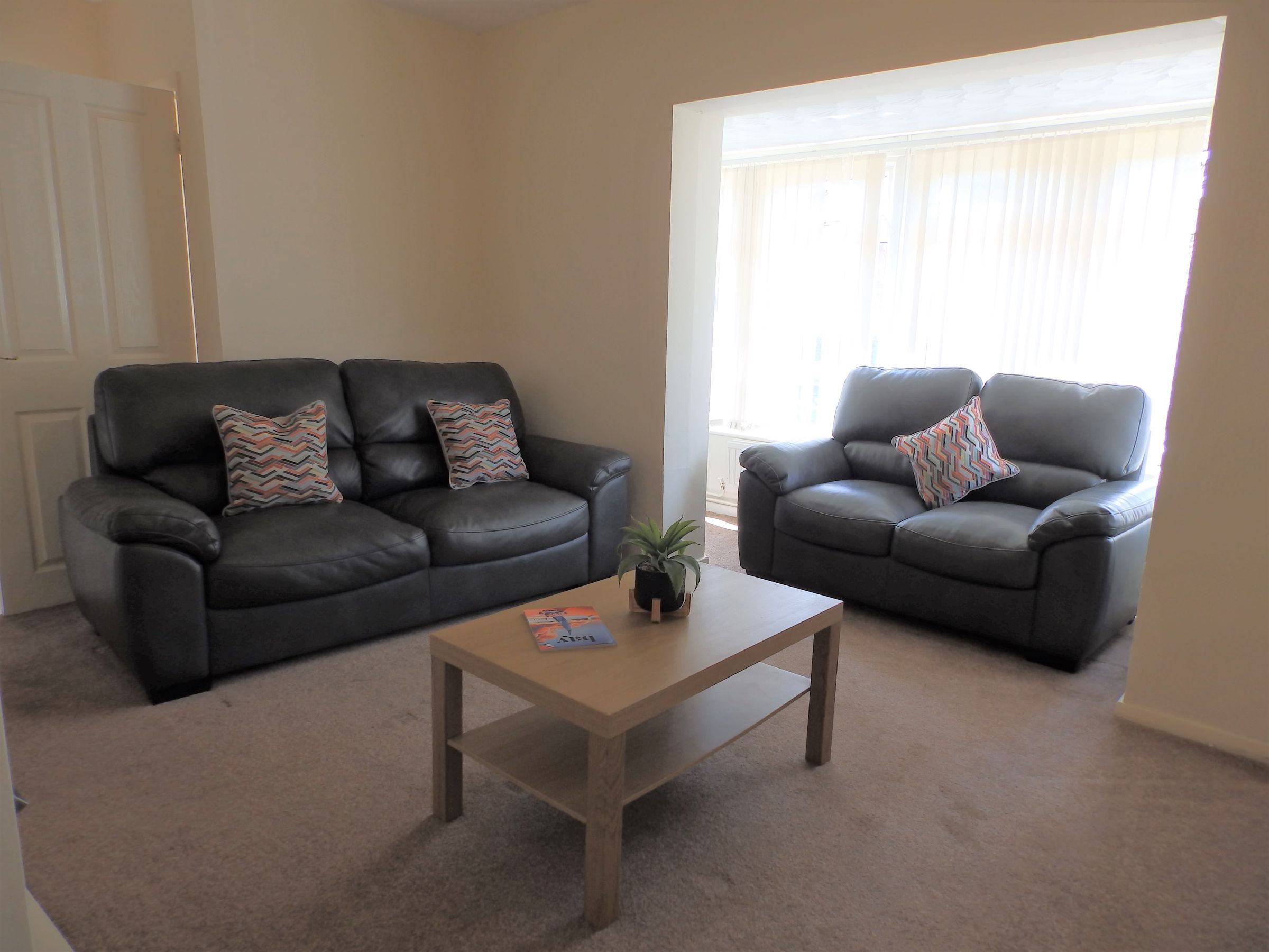 3 bed terraced house to rent in New Mill Road, Swansea SA2 Zoopla