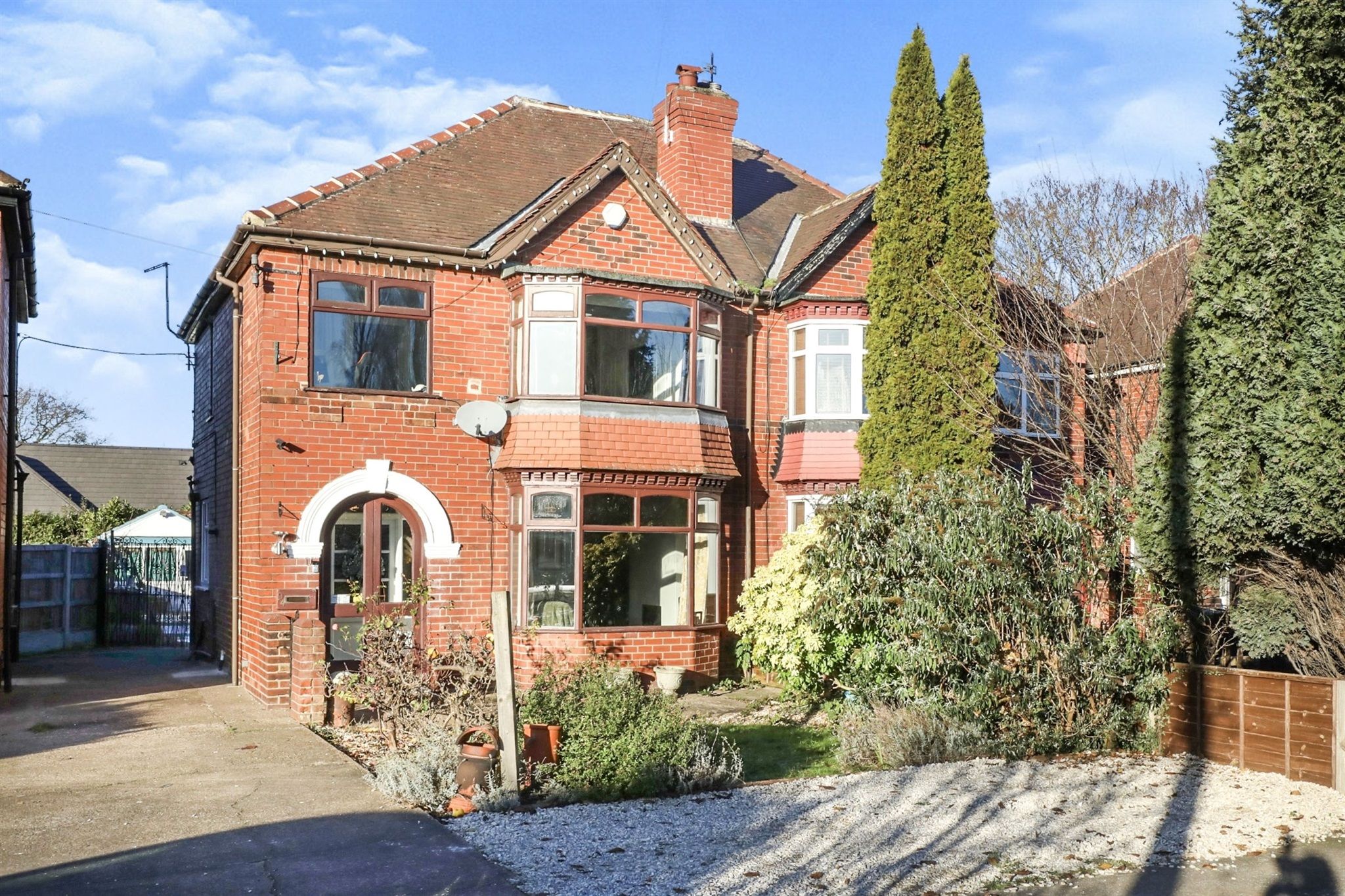 4 bed semidetached house for sale in Sprotbrough Road, Sprotbrough