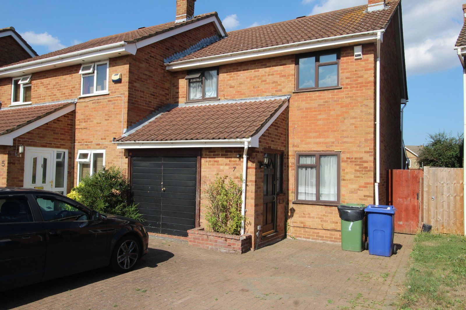 3 bed semidetached house for sale in Britannia Close, Sittingbourne ME10 Zoopla
